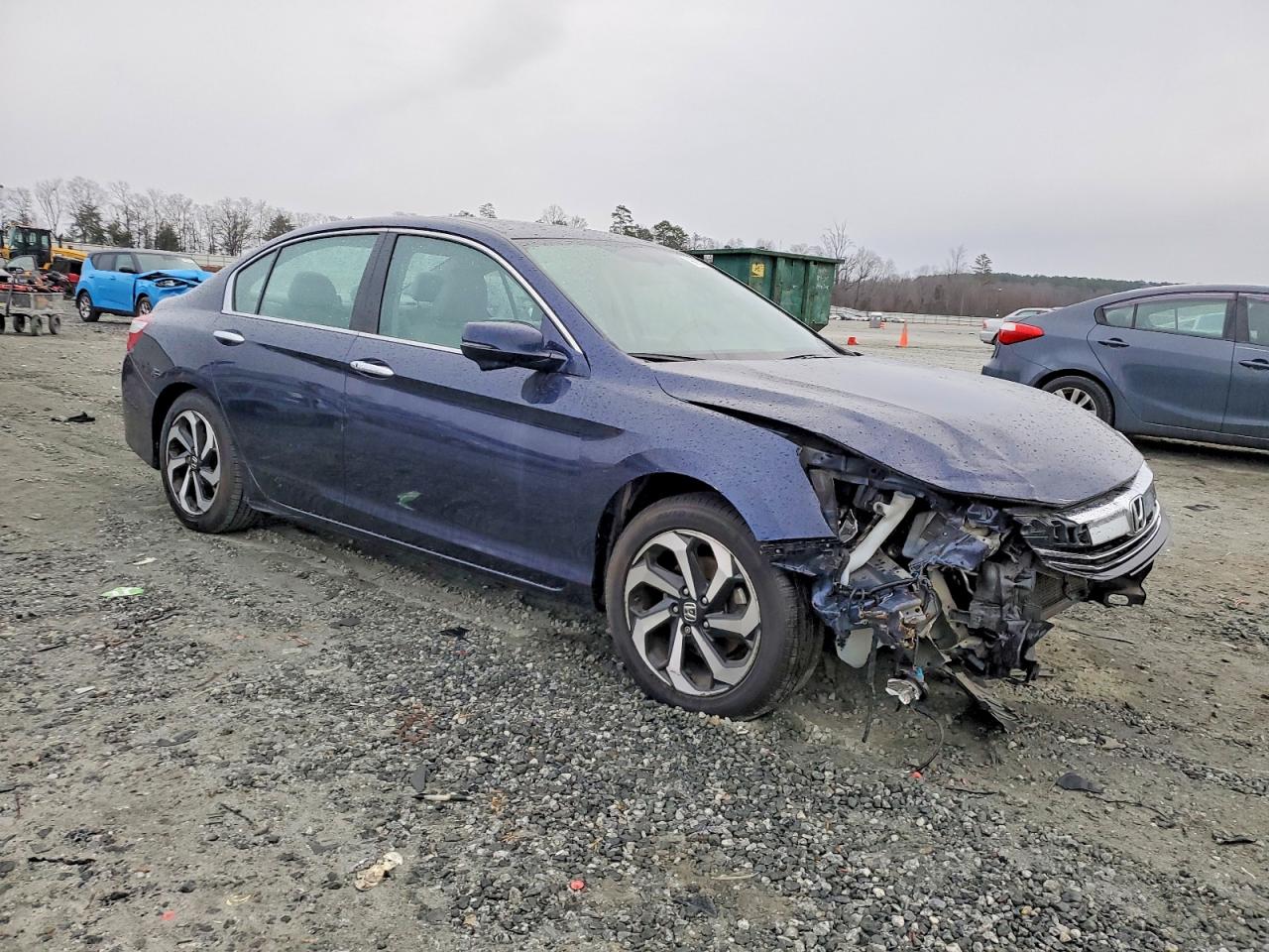 2017 HONDA ACCORD EXL photo 4
