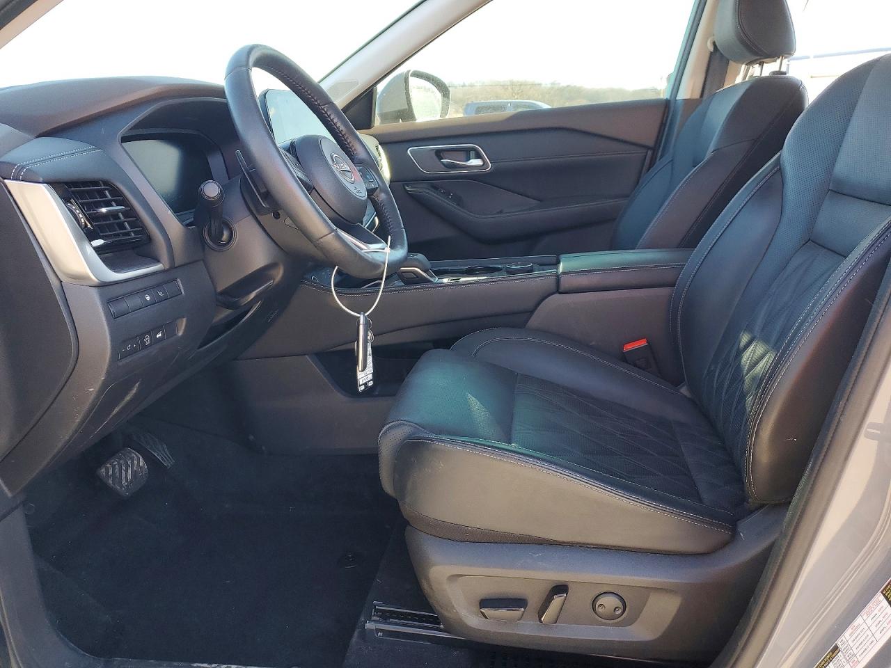 2023 NISSAN ROGUE PLATINUM photo 7