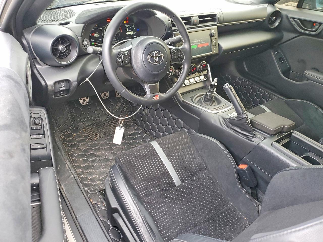 2025 TOYOTA GR 86 PREMIUM photo 22