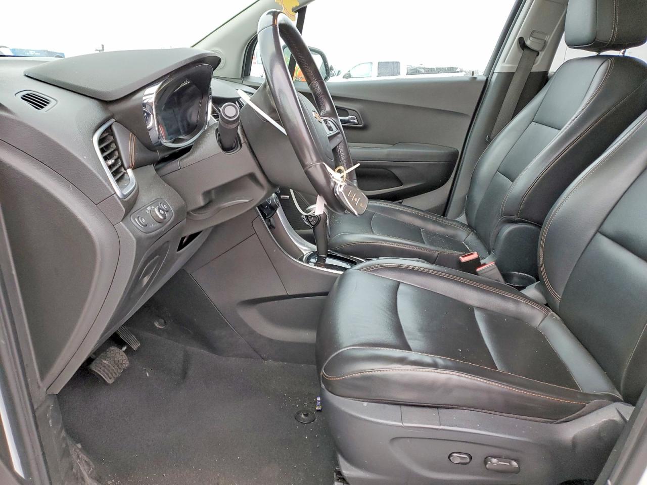 2017 CHEVROLET TRAX PREMIER photo 7