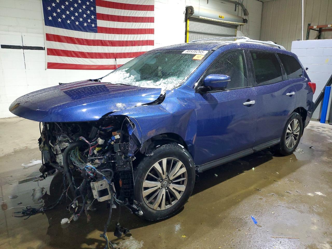 2017 NISSAN PATHFINDER