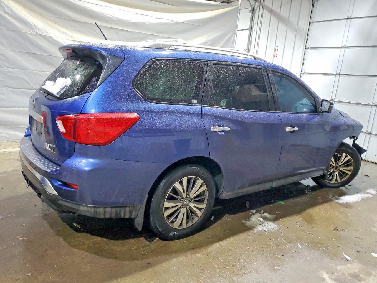 2017 NISSAN PATHFINDER S photo 5
