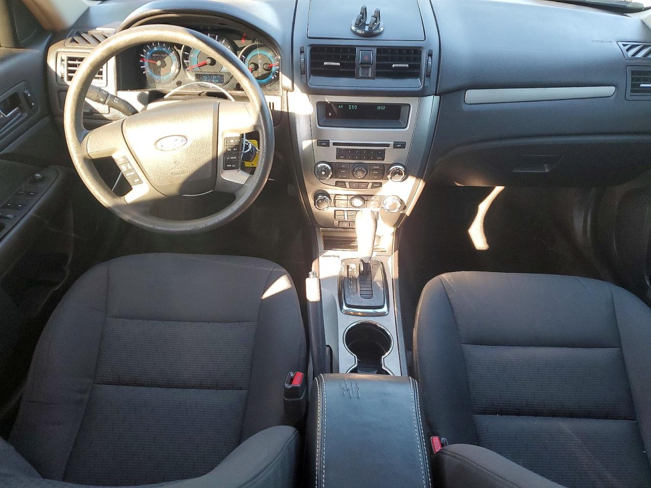 2011 FORD FUSION SE photo 8