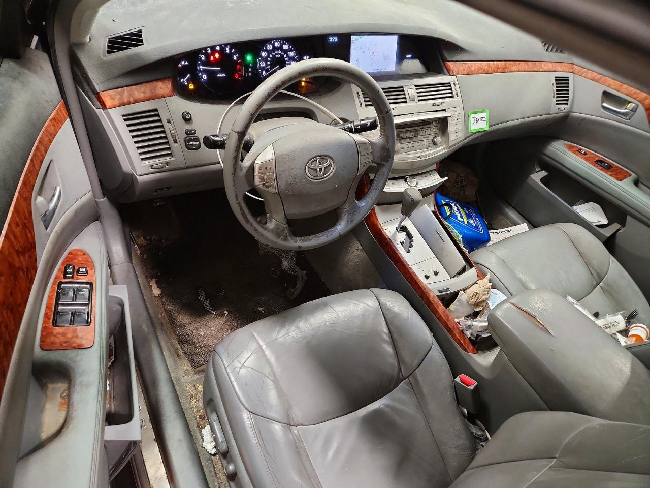 2006 TOYOTA AVALON XL photo 8