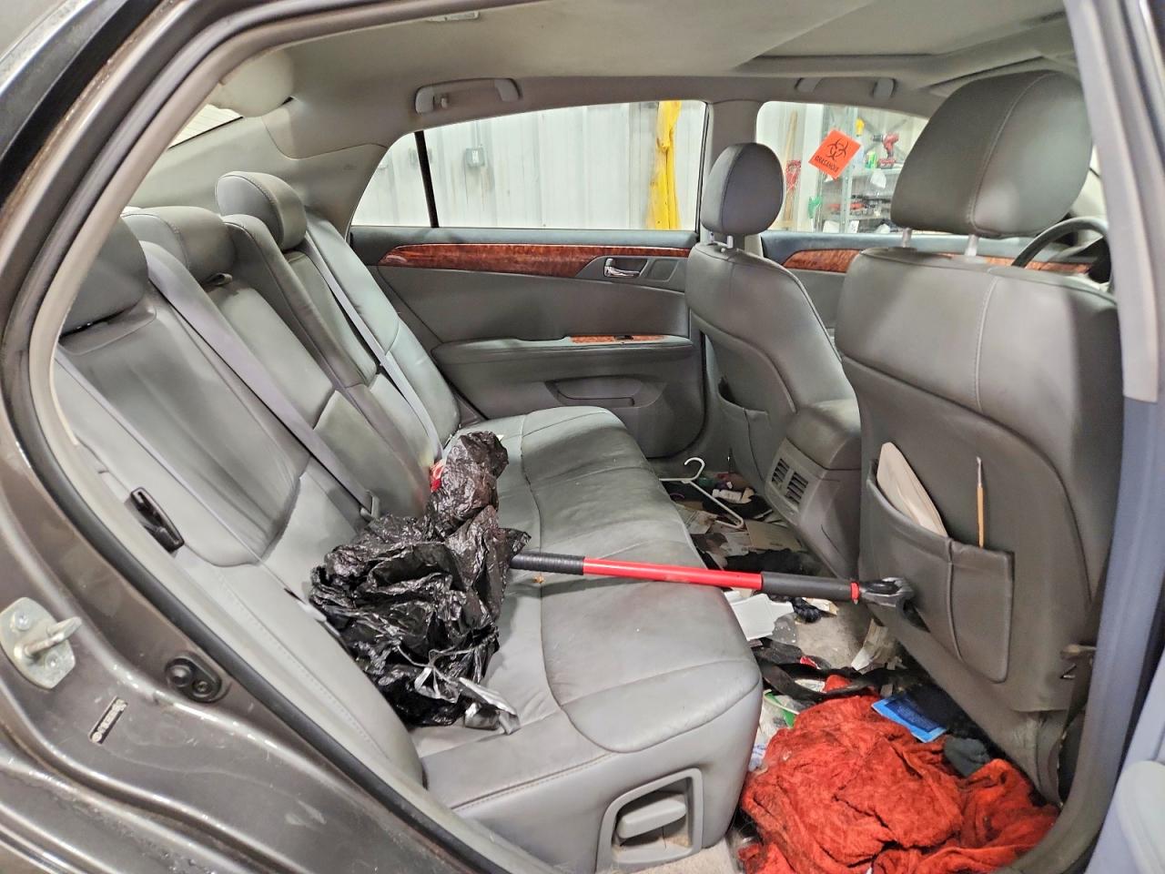 2006 TOYOTA AVALON XL photo 10