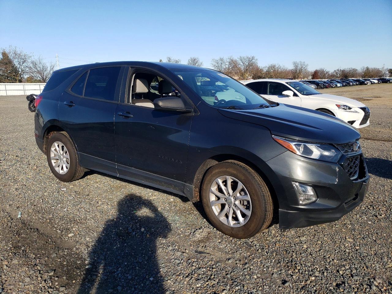 2020 CHEVROLET EQUINOX LS photo 4
