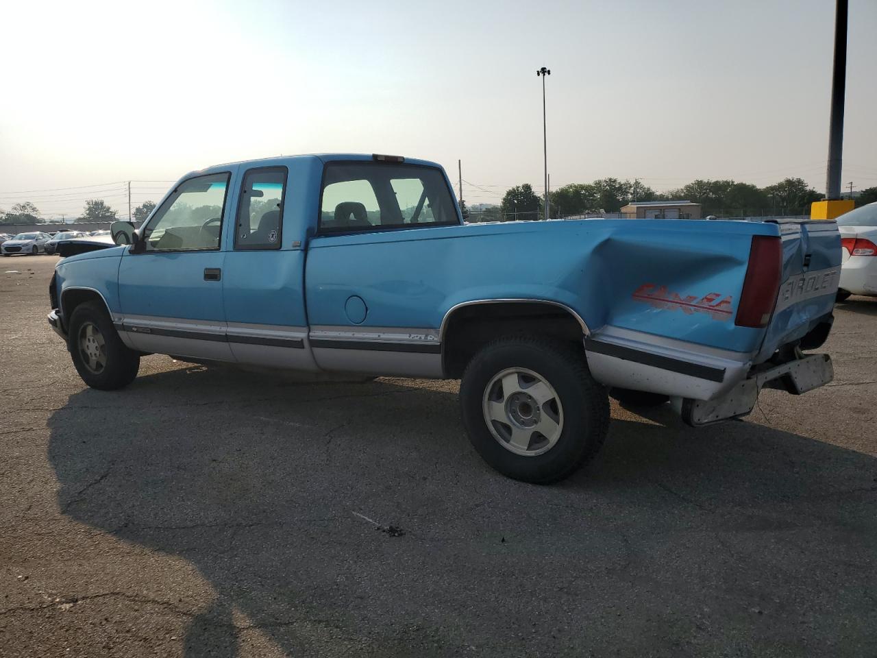 1994 CHEVROLET GMT-400 K1500 photo 2