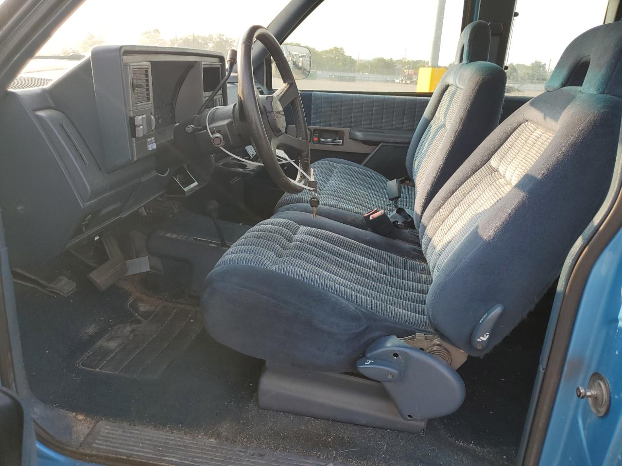 1994 CHEVROLET GMT-400 K1500 photo 7