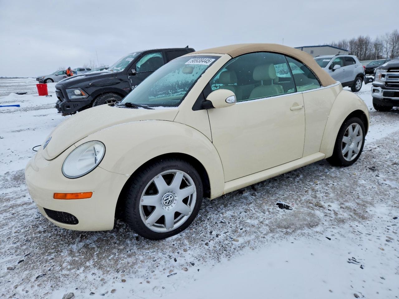 2006 VOLKSWAGEN NEW BEETLE