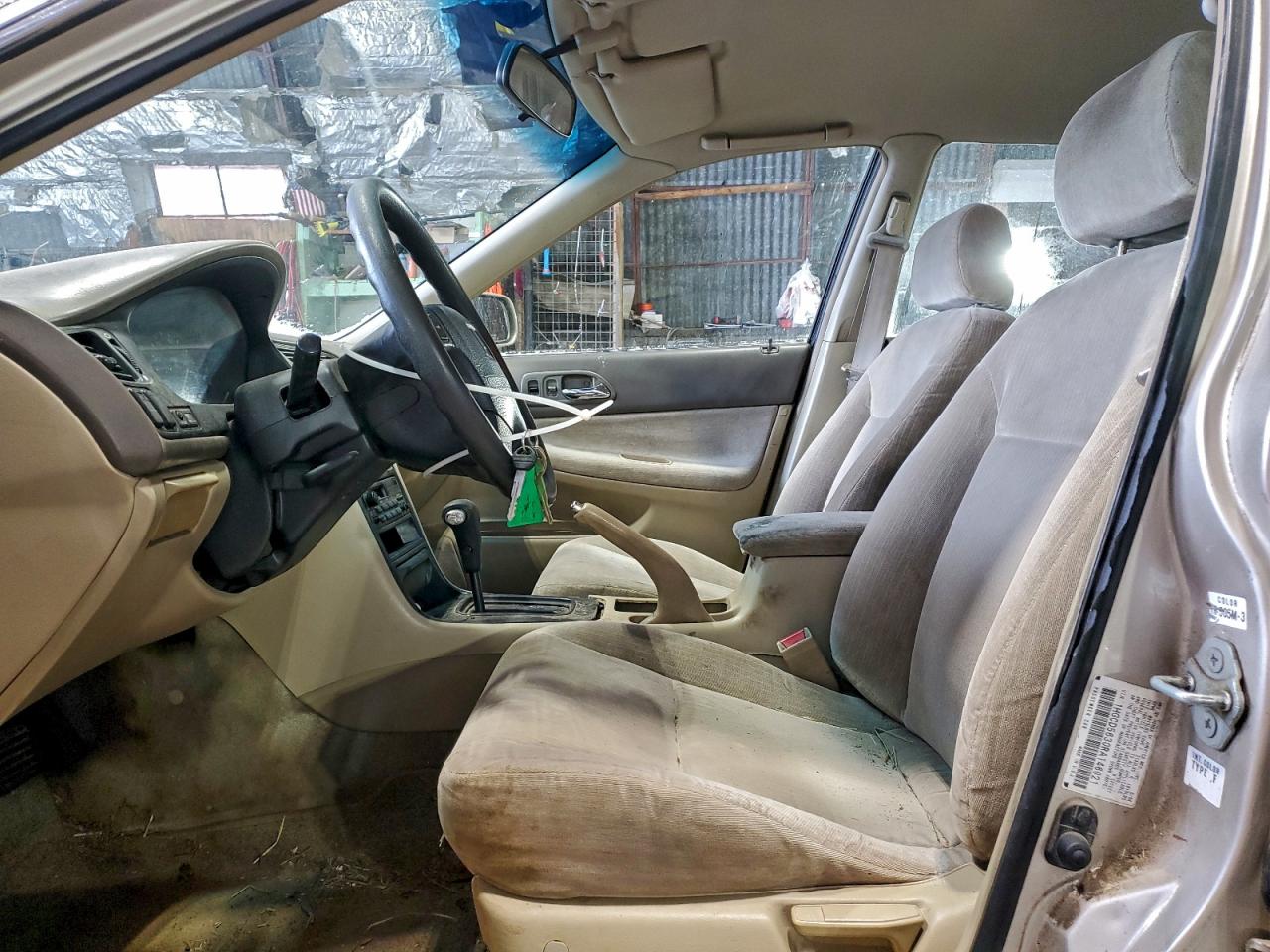 1994 HONDA ACCORD LX photo 7