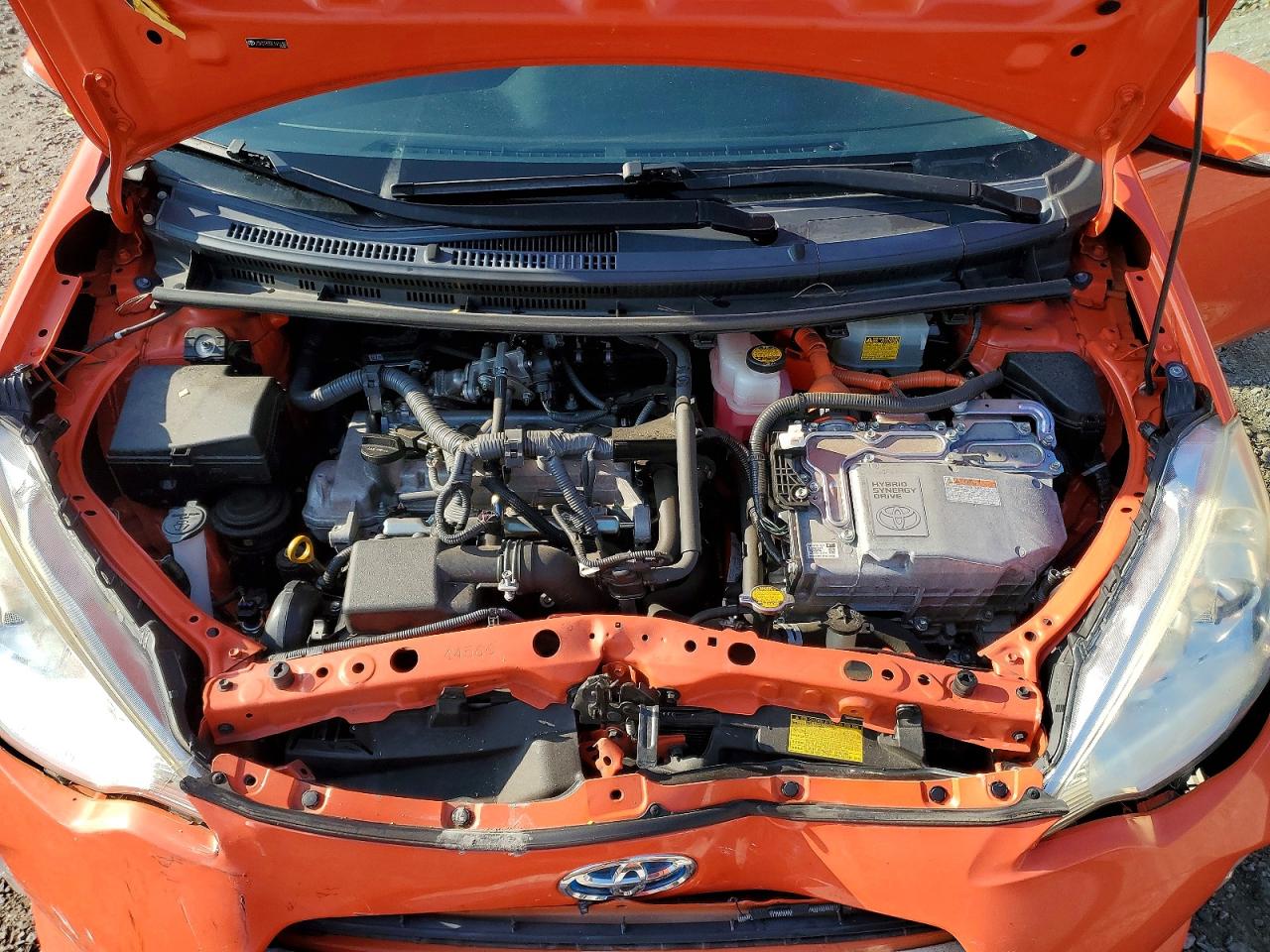 2014 TOYOTA PRIUS C photo 11