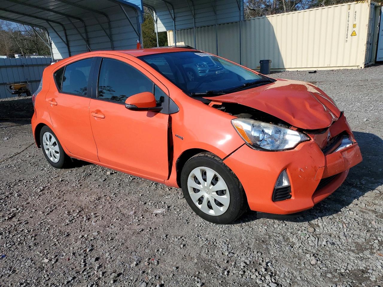 2014 TOYOTA PRIUS C photo 4