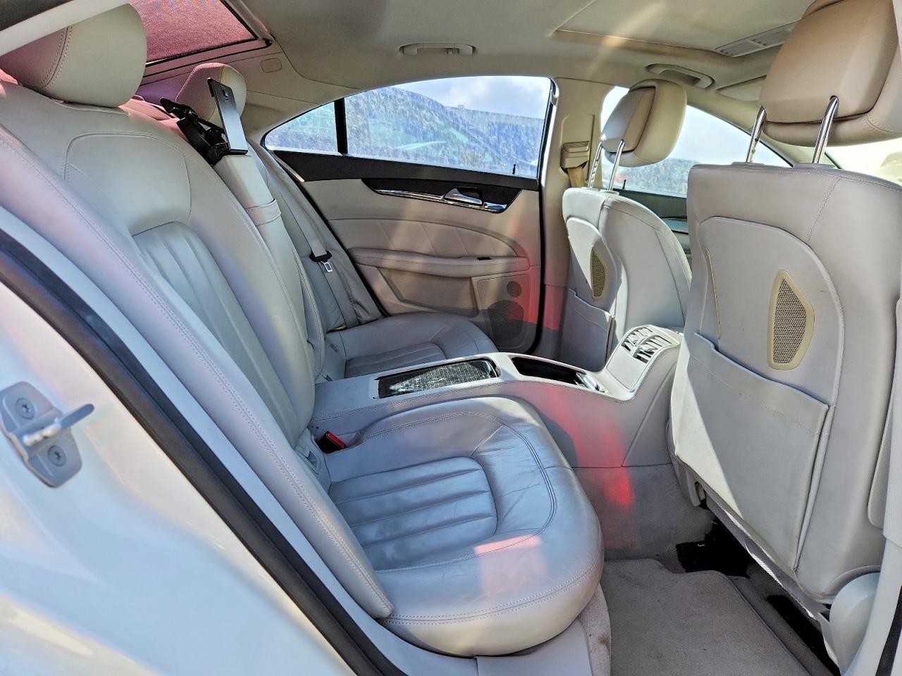 2012 MERCEDES-BENZ CLS 550 photo 10