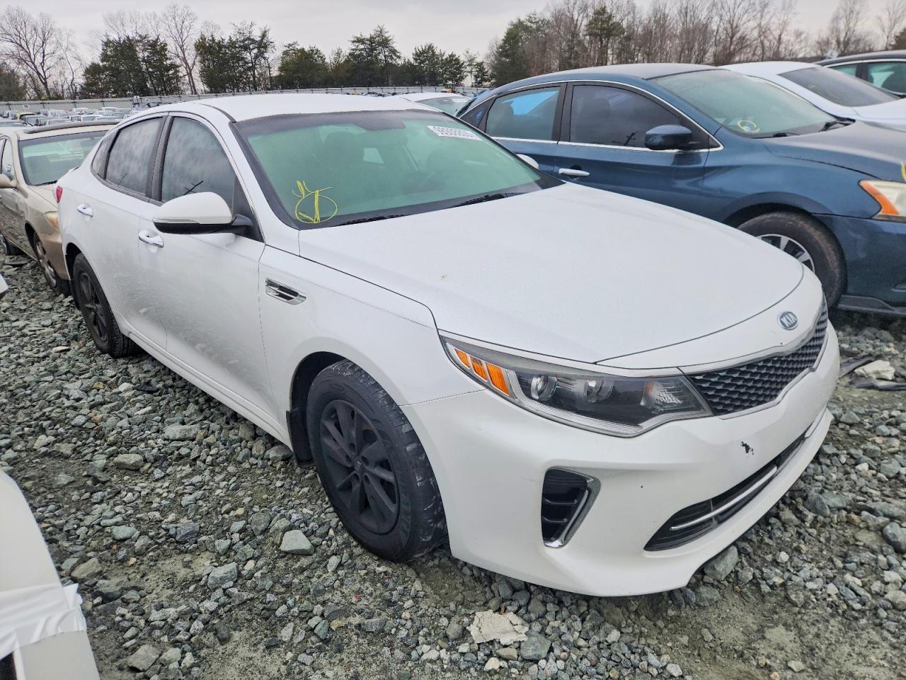 2017 KIA OPTIMA LX photo 4