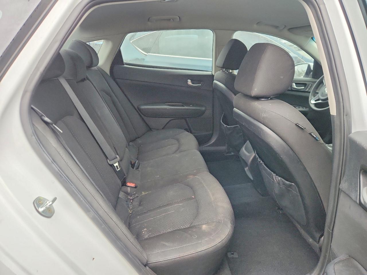 2017 KIA OPTIMA LX photo 10