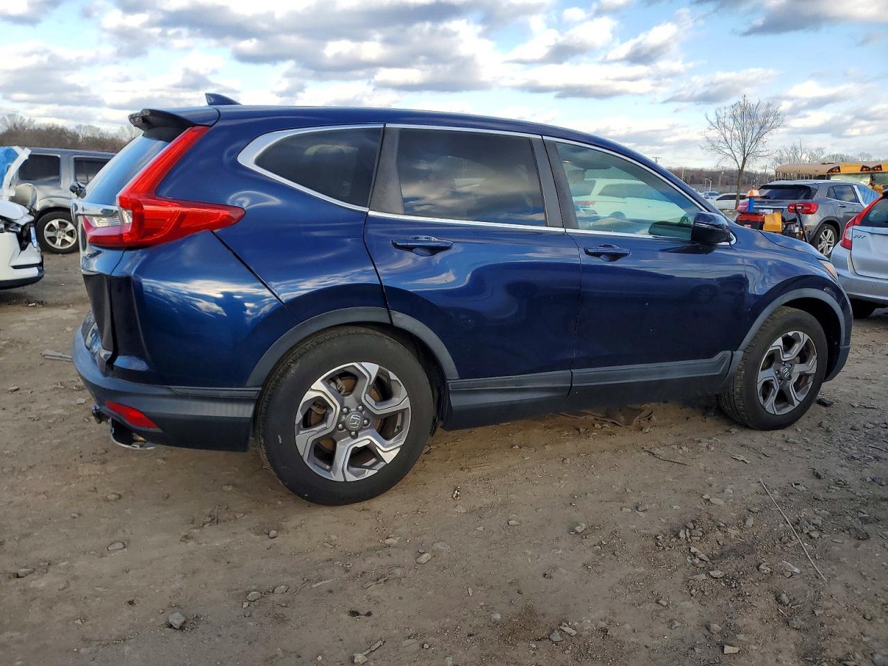 2017 HONDA CR-V EX photo 3