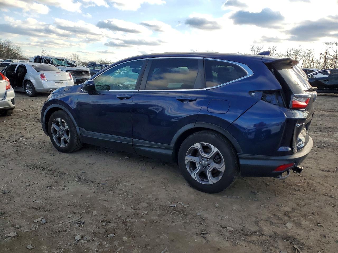 2017 HONDA CR-V EX photo 2