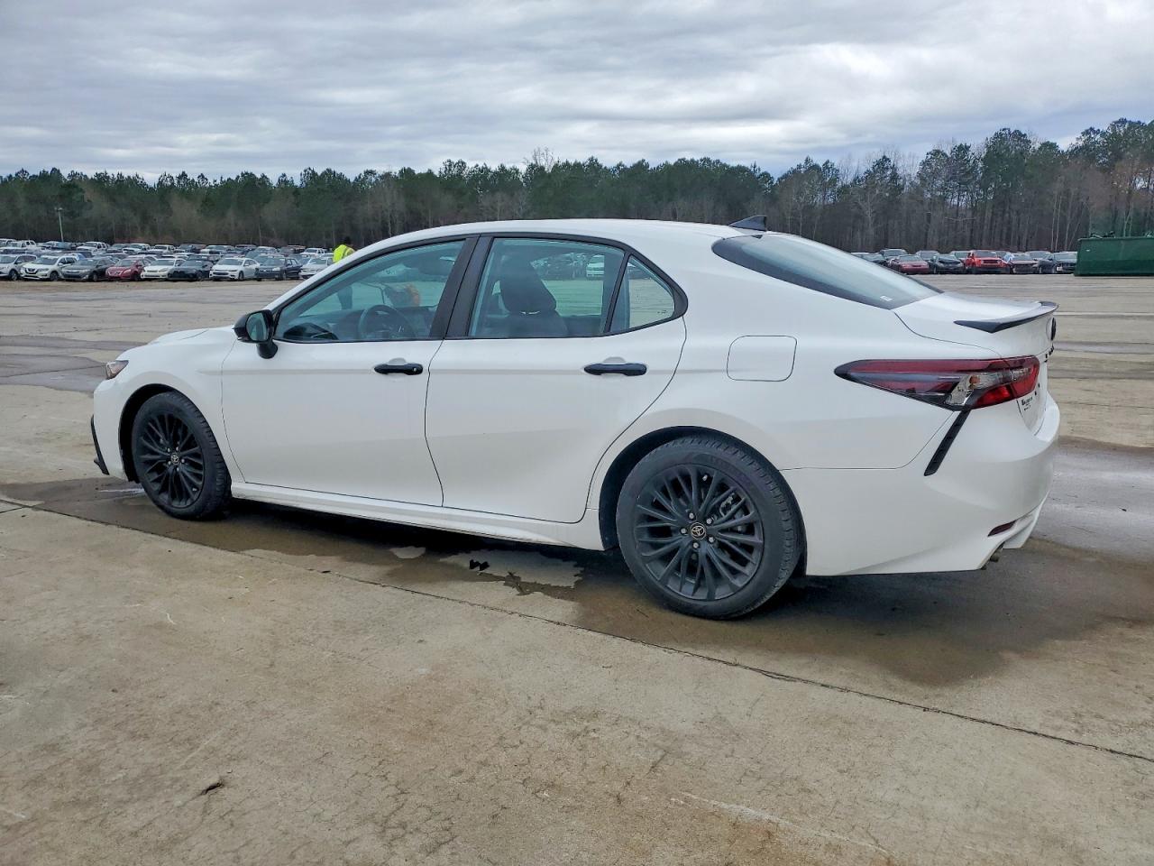 2022 TOYOTA CAMRY NIGHT SHADE photo 2