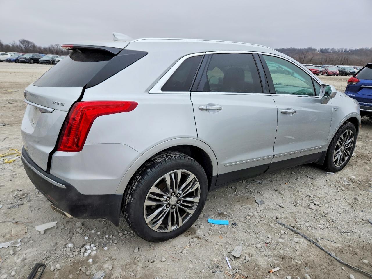 2017 CADILLAC XT5 PREMIUM LUXURY photo 3