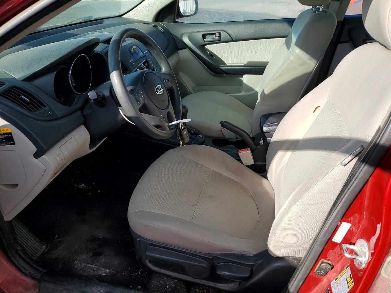 2010 KIA FORTE EX photo 7