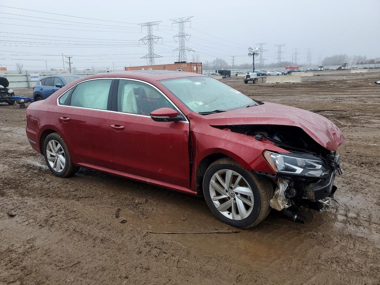 2018 VOLKSWAGEN PASSAT SE photo 4