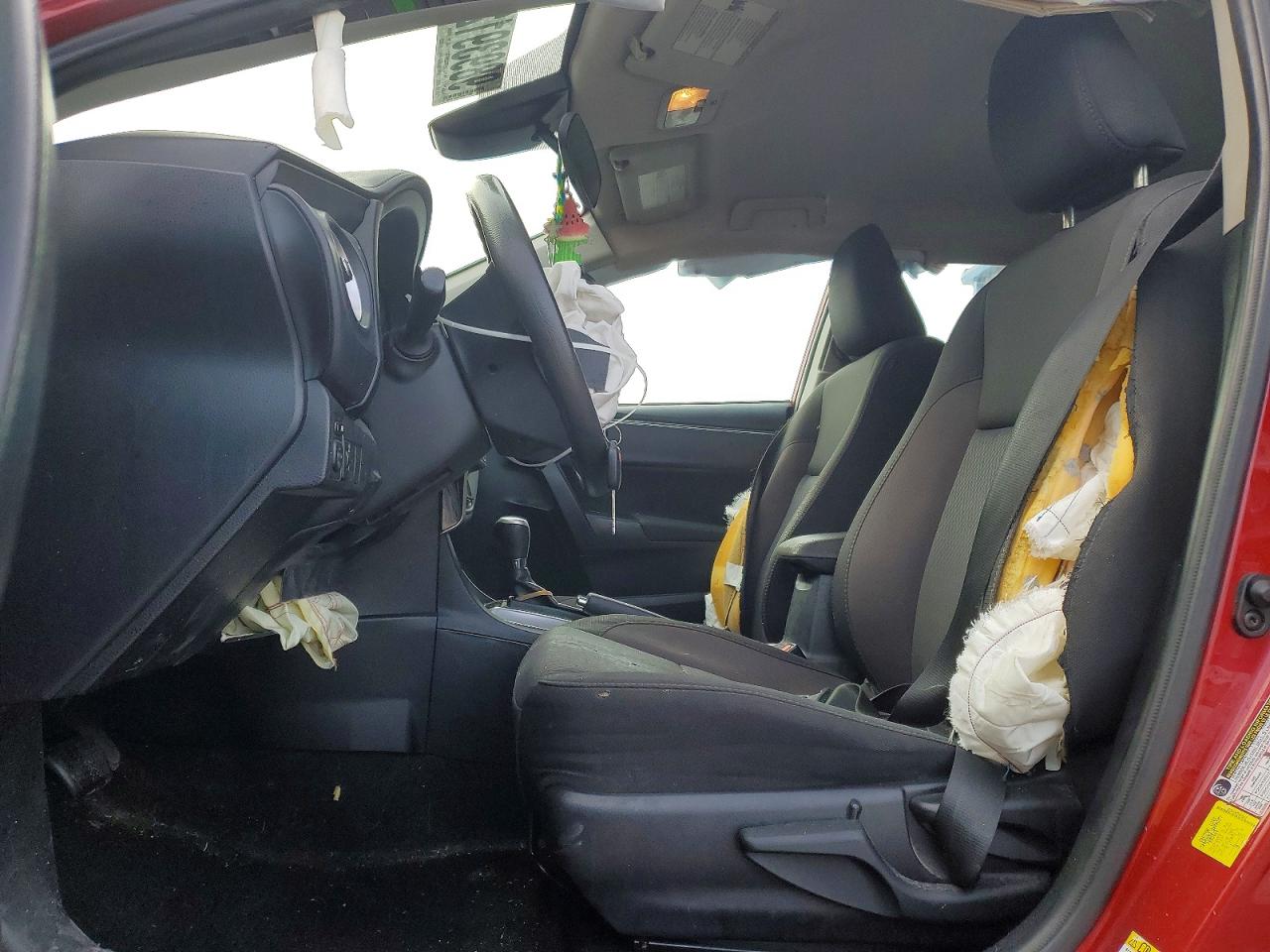2017 TOYOTA COROLLA L photo 7