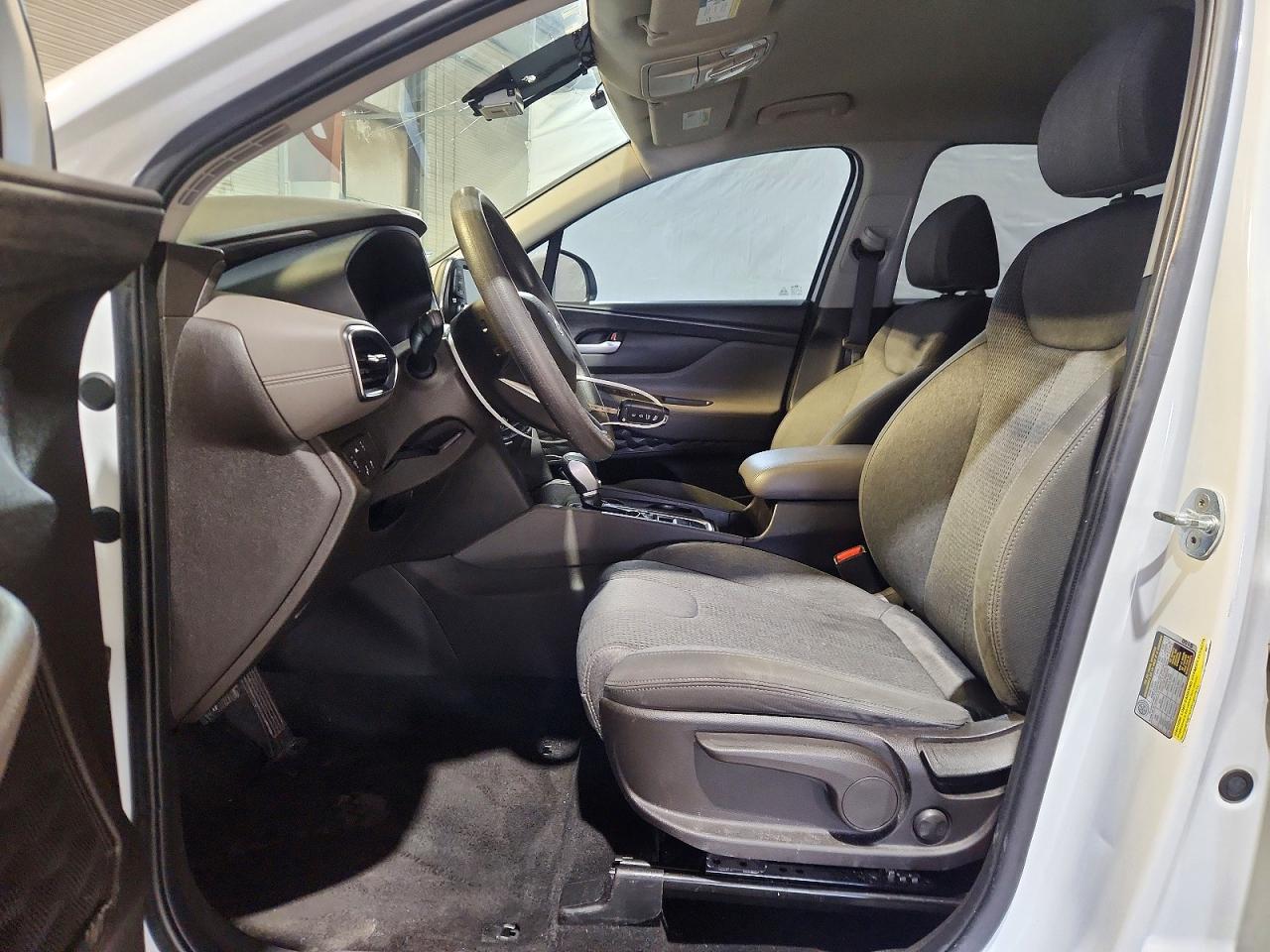 2019 HYUNDAI SANTA FE SE photo 7