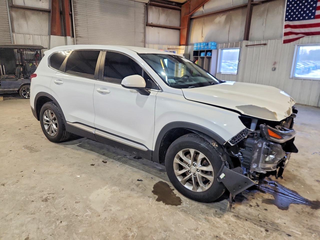 2019 HYUNDAI SANTA FE SE photo 4