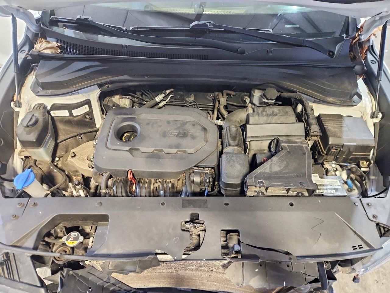 2019 HYUNDAI SANTA FE SE photo 12