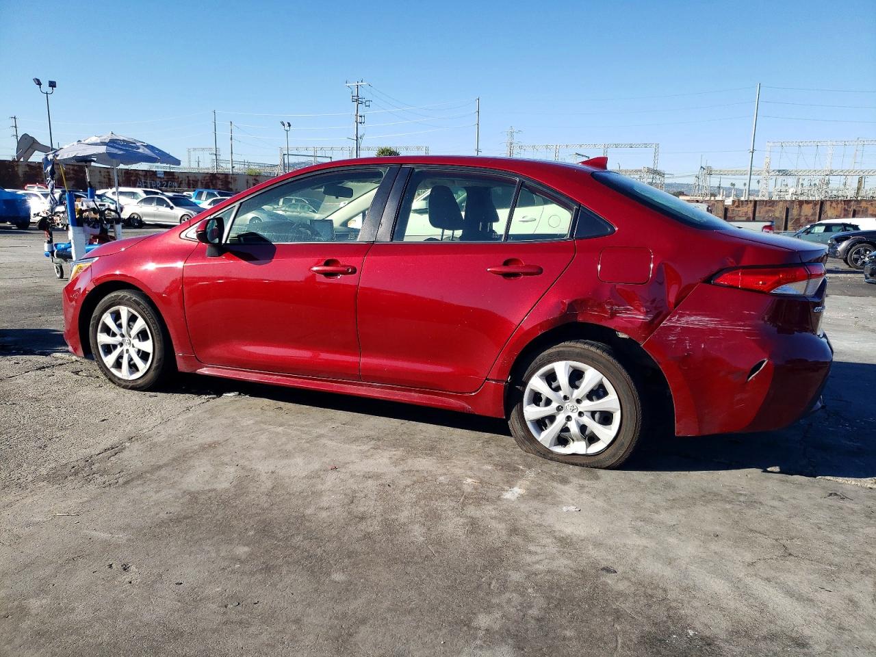 2022 TOYOTA COROLLA LE photo 3