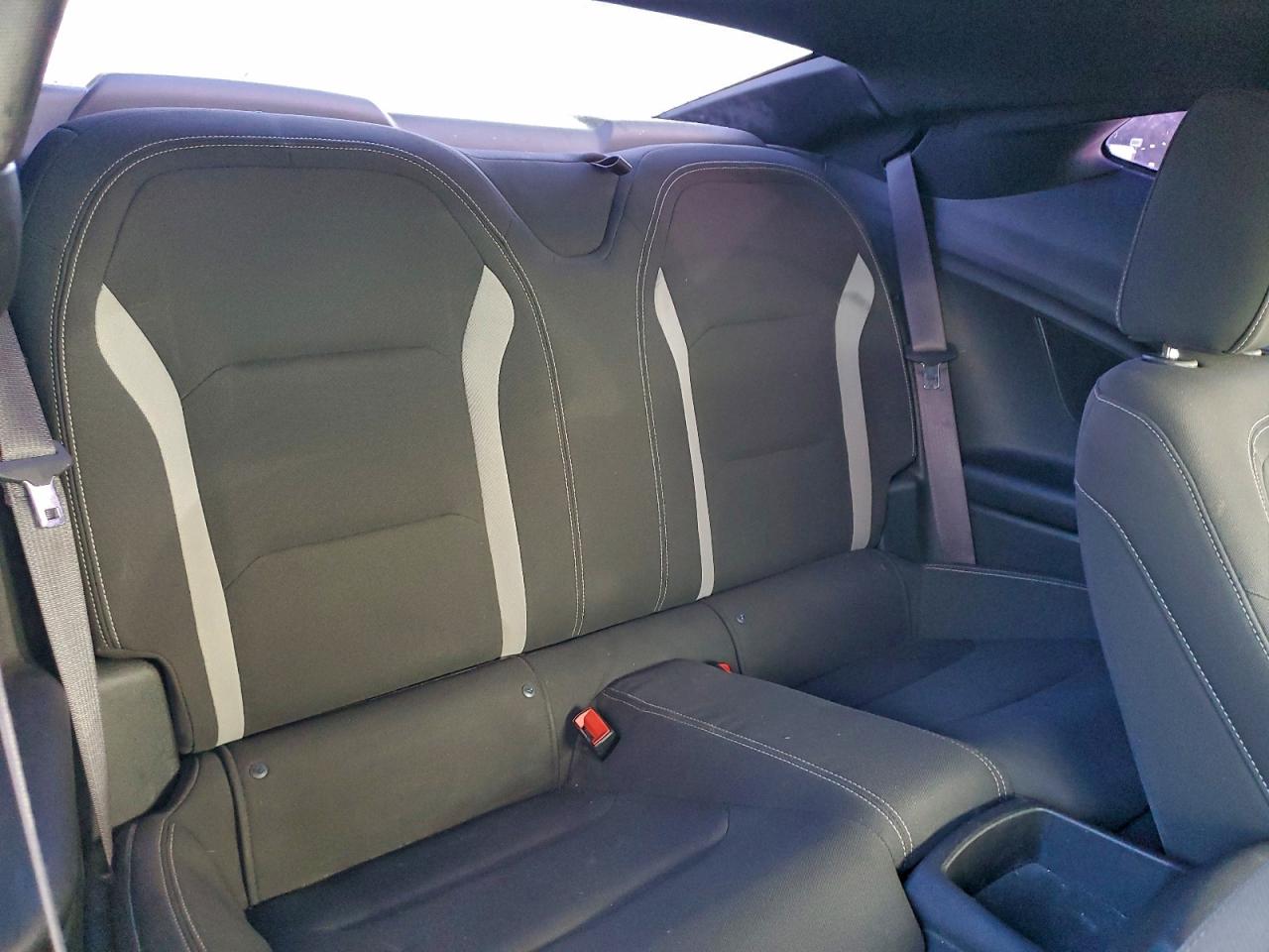 2016 CHEVROLET CAMARO LT photo 10