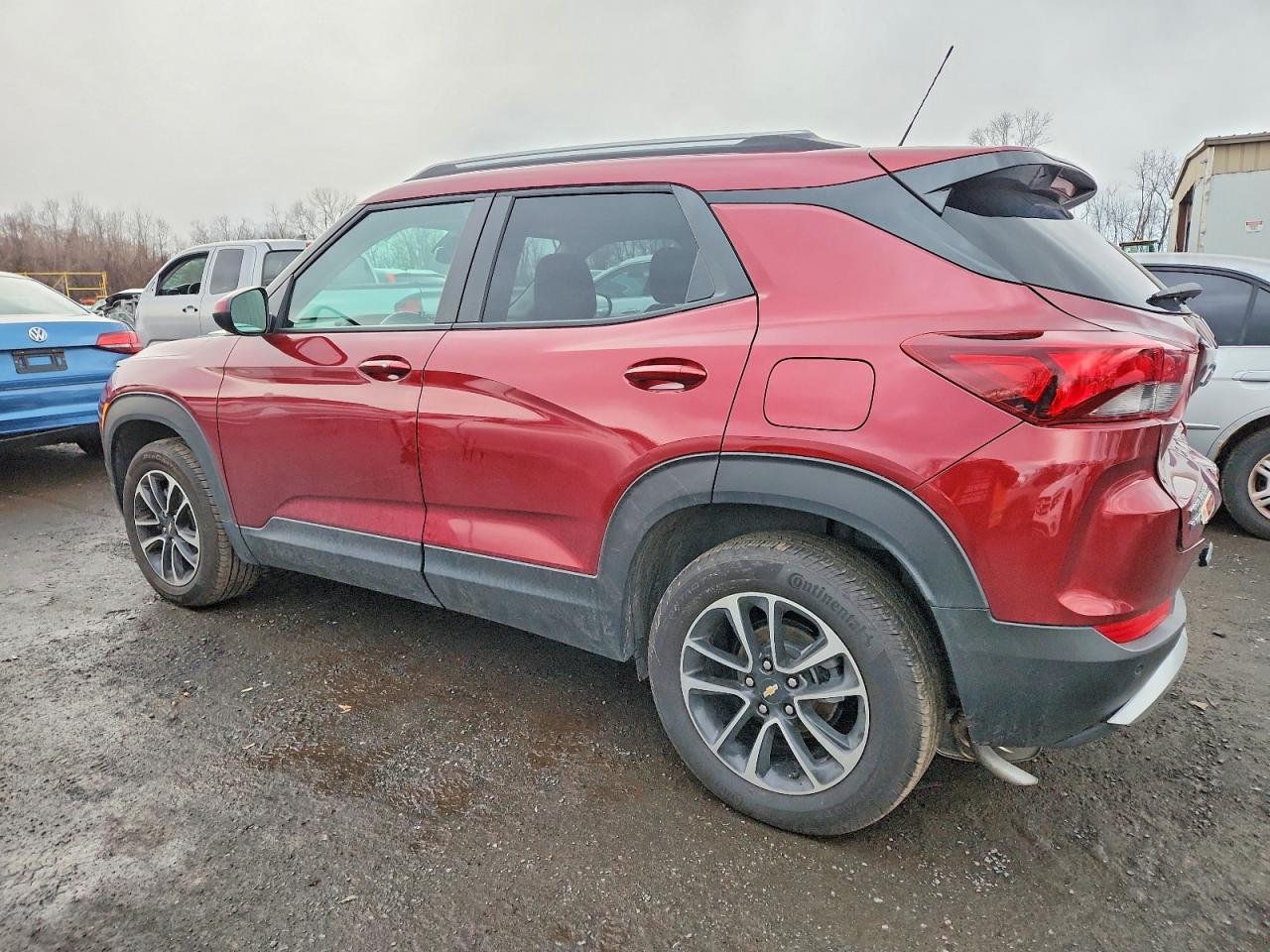 2025 CHEVROLET TRAILBLAZER LT photo 2