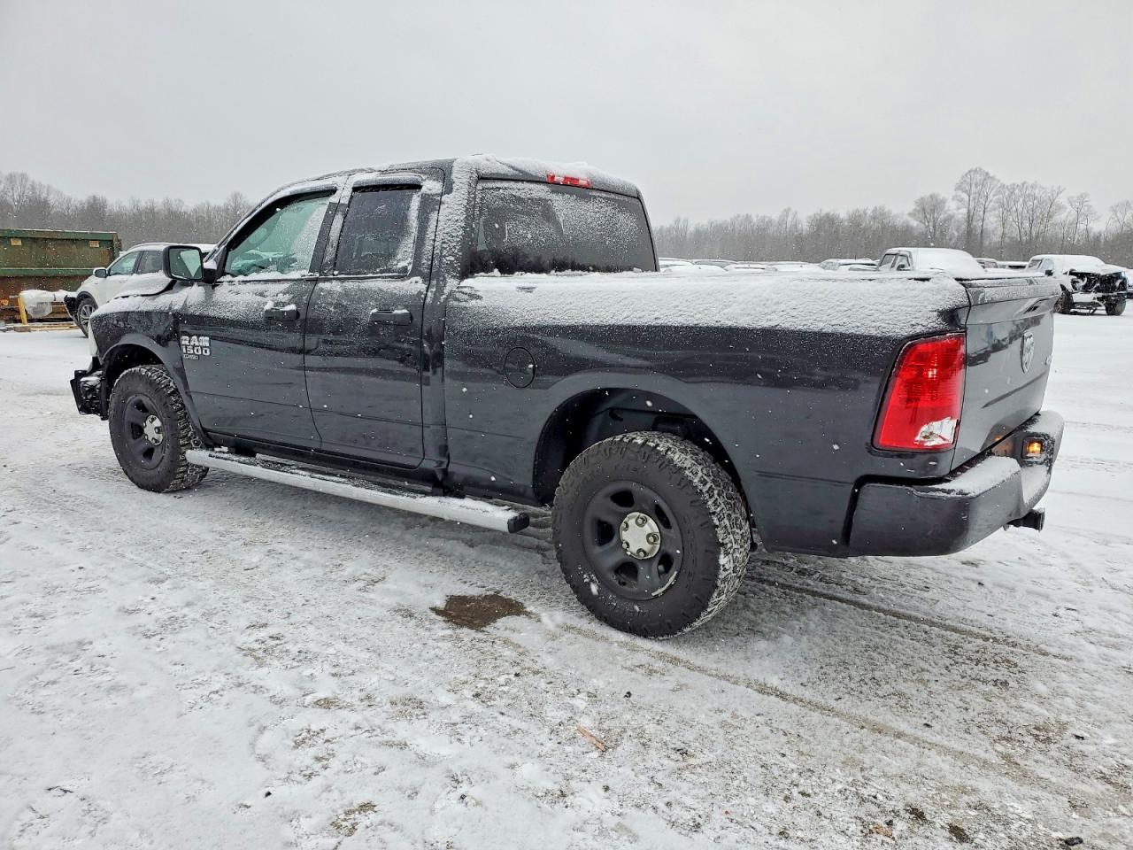 2019 RAM 1500 CLASSIC TRADESMAN photo 2