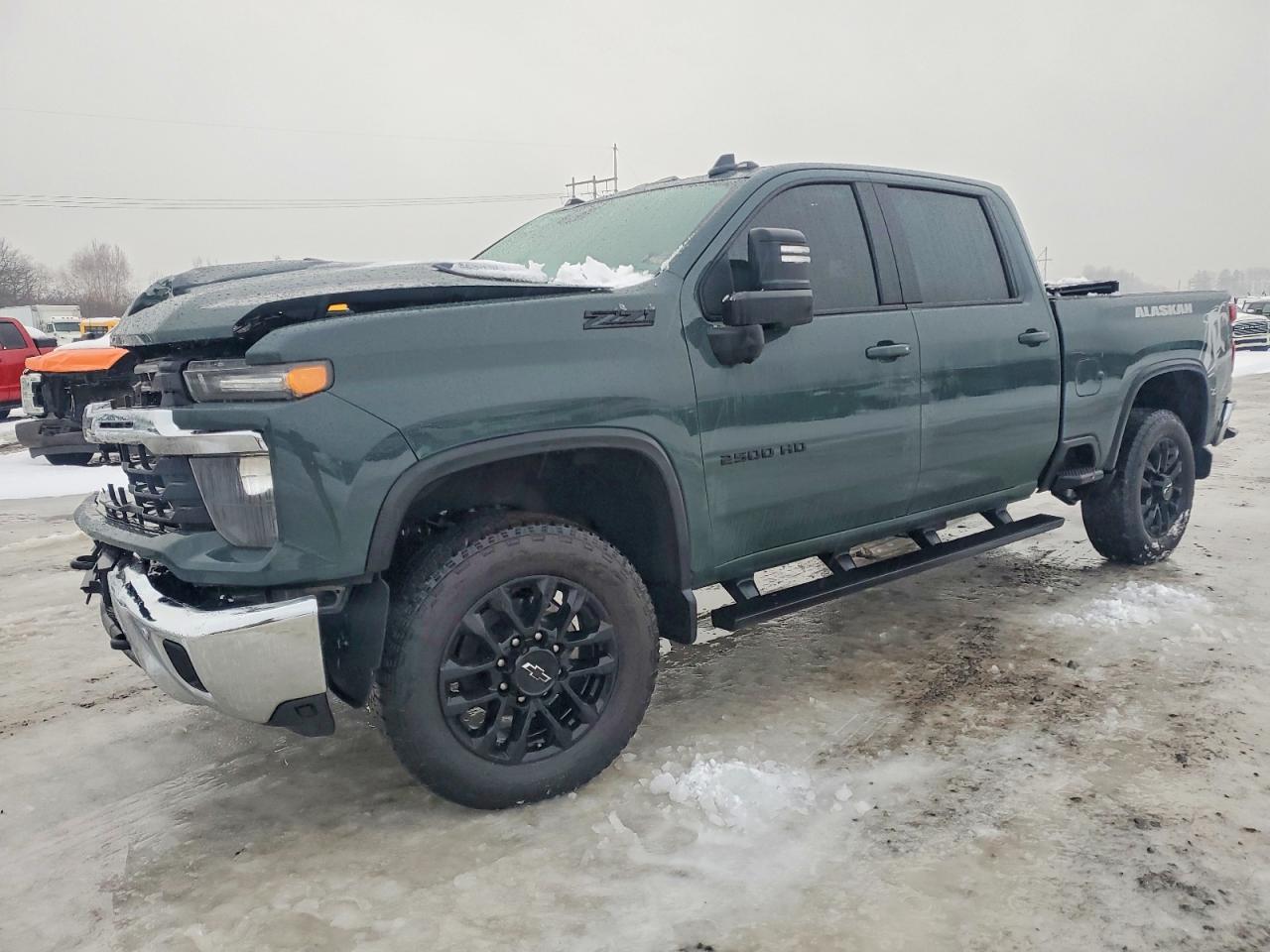 2025 CHEVROLET SILVERADO
