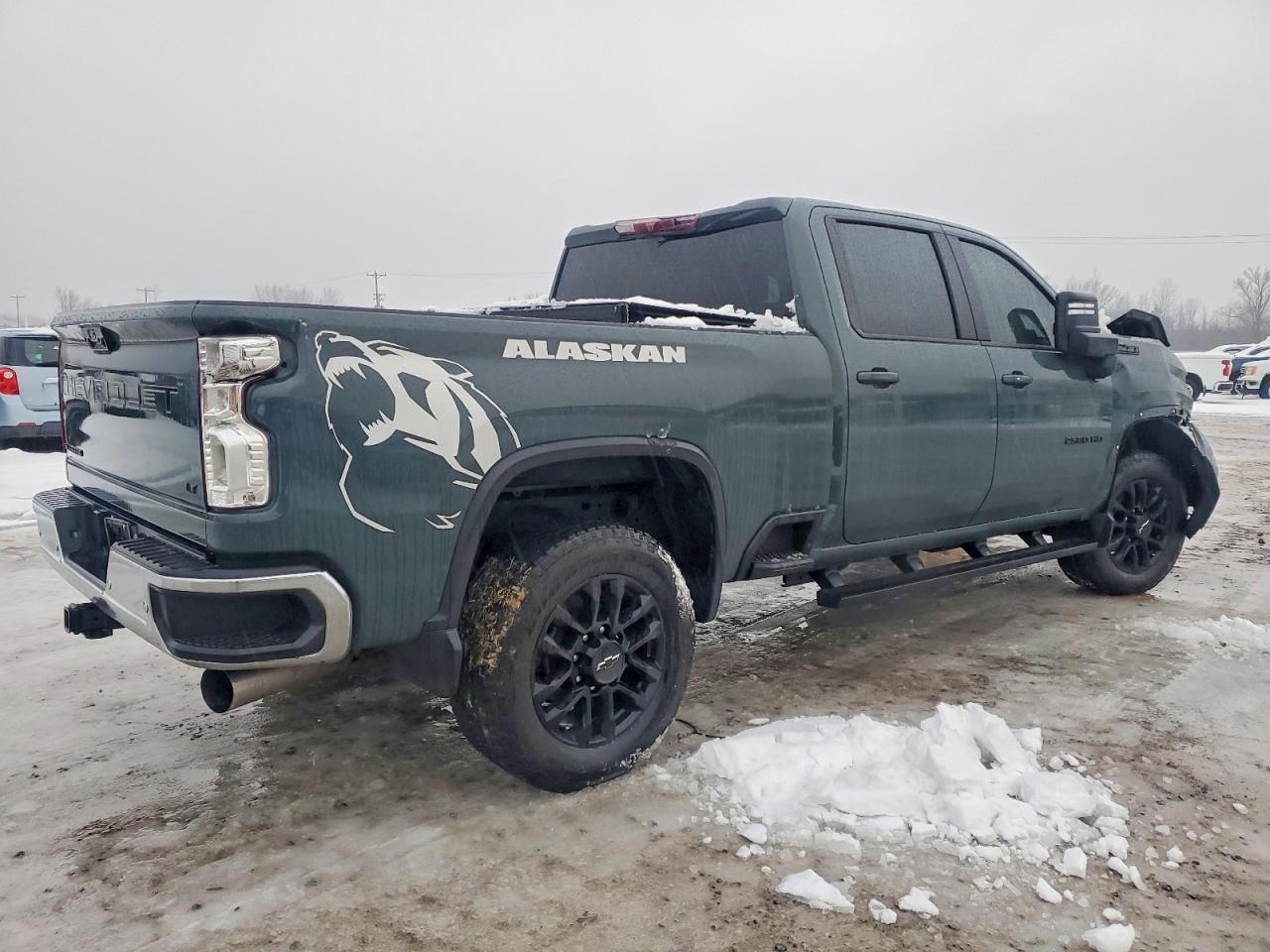 2025 CHEVROLET SILVERADO K2500 HEAVY DUTY LT photo 3