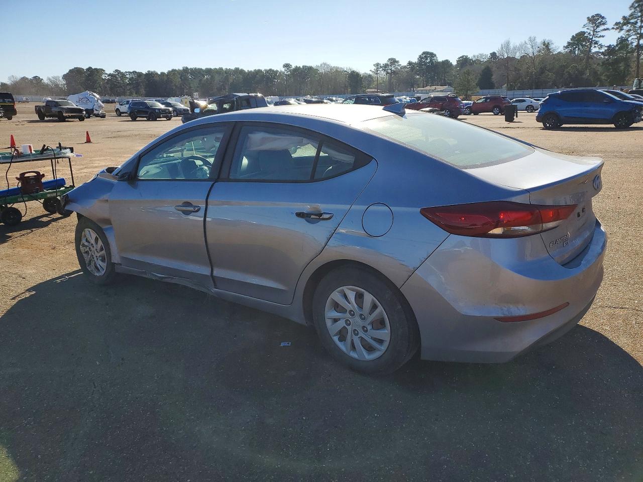 2017 HYUNDAI ELANTRA SE photo 2