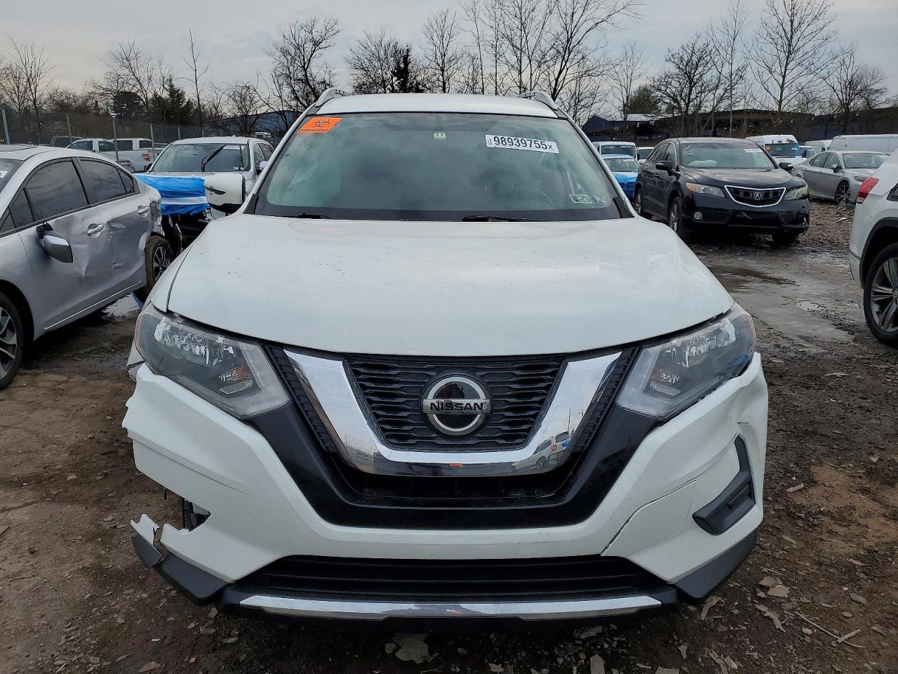 2018 NISSAN ROGUE S photo 5