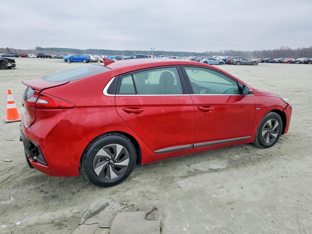 2019 HYUNDAI IONIQ SEL photo 3