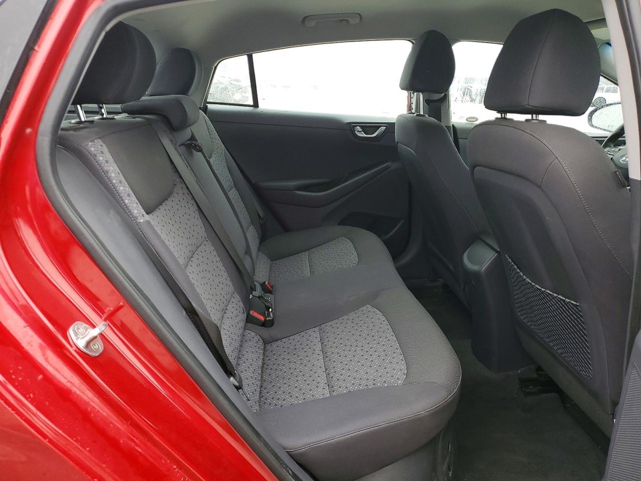 2019 HYUNDAI IONIQ SEL photo 11