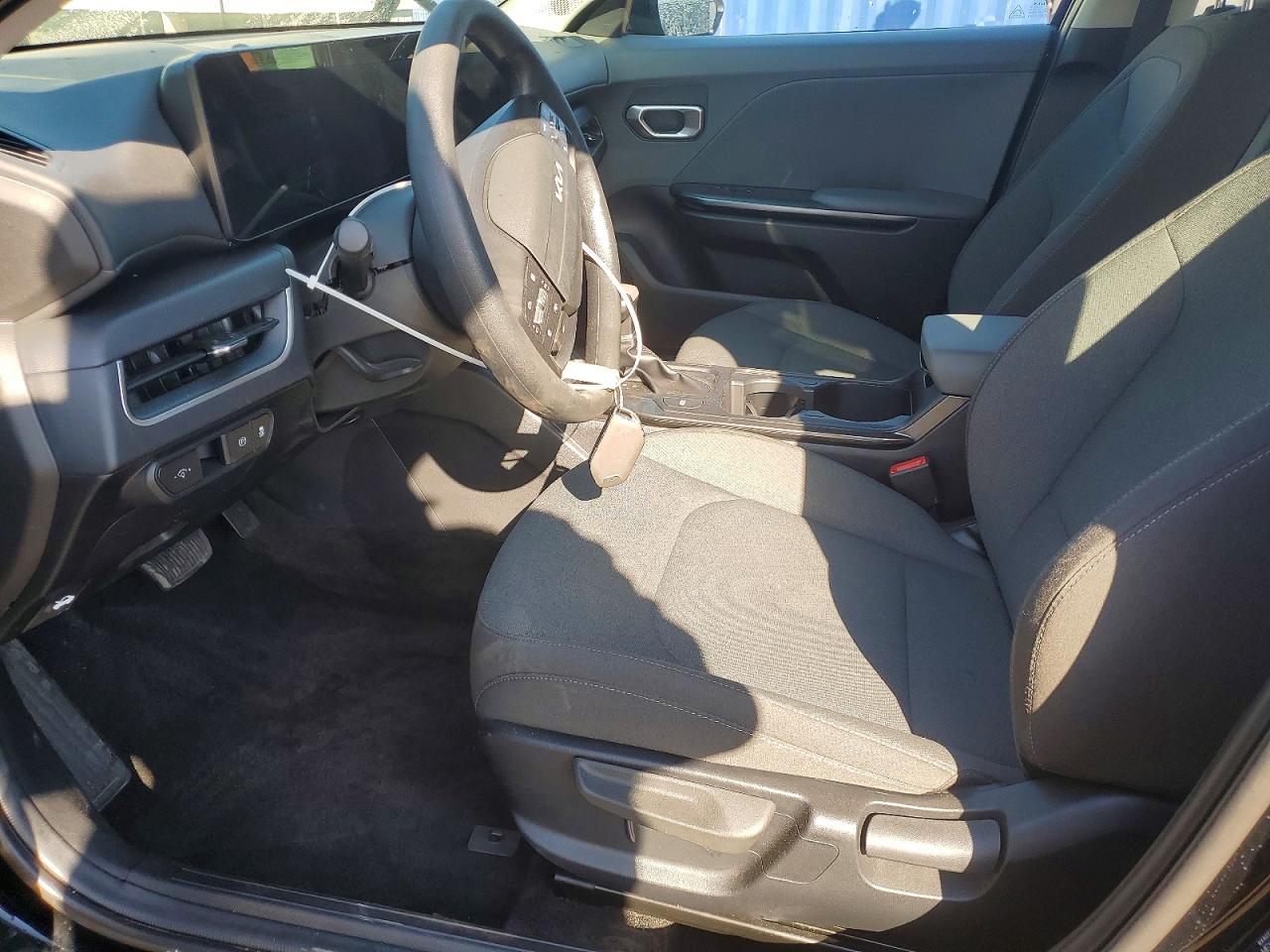 2025 KIA K4 LX photo 7