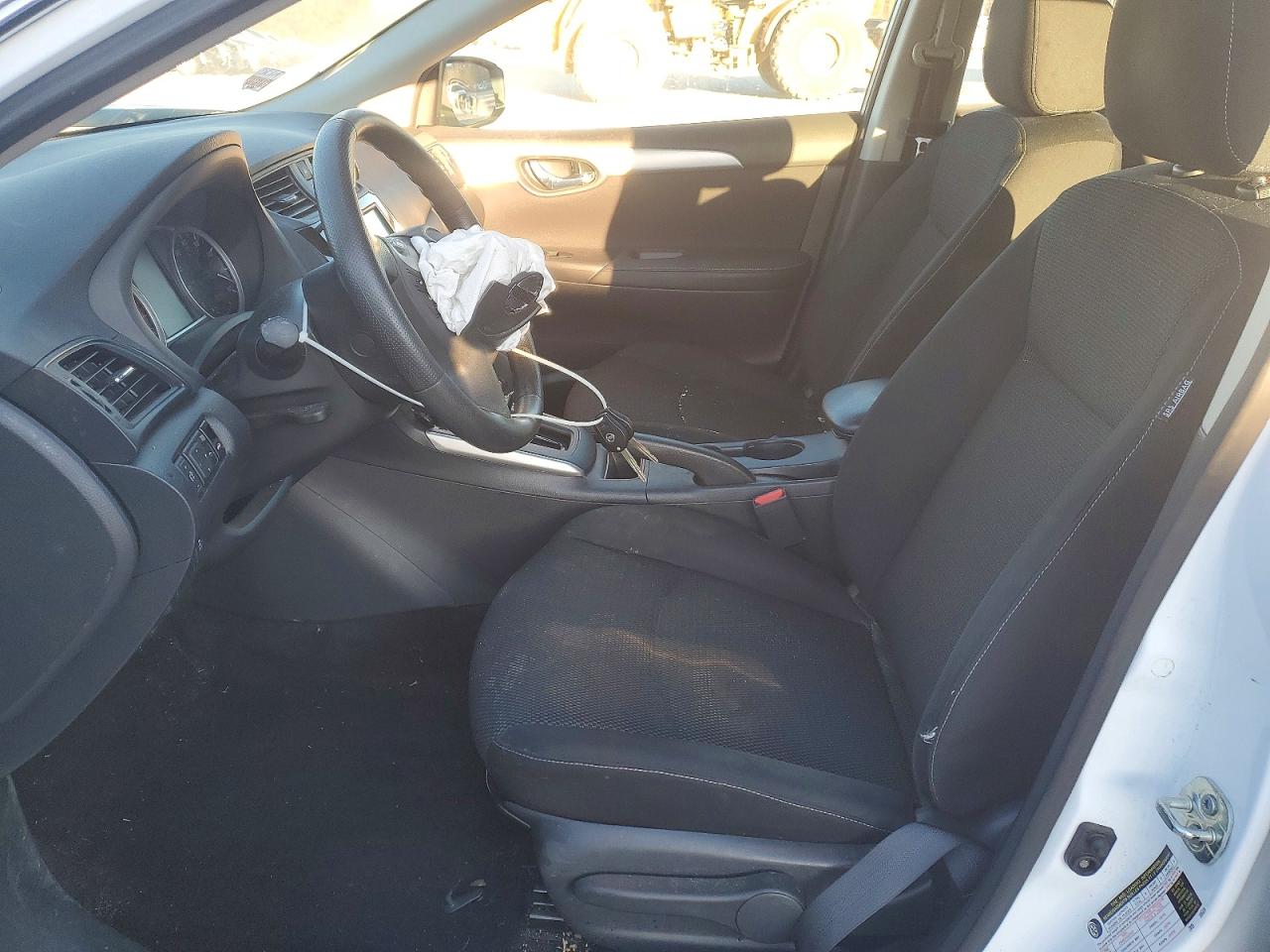 2019 NISSAN SENTRA S photo 7