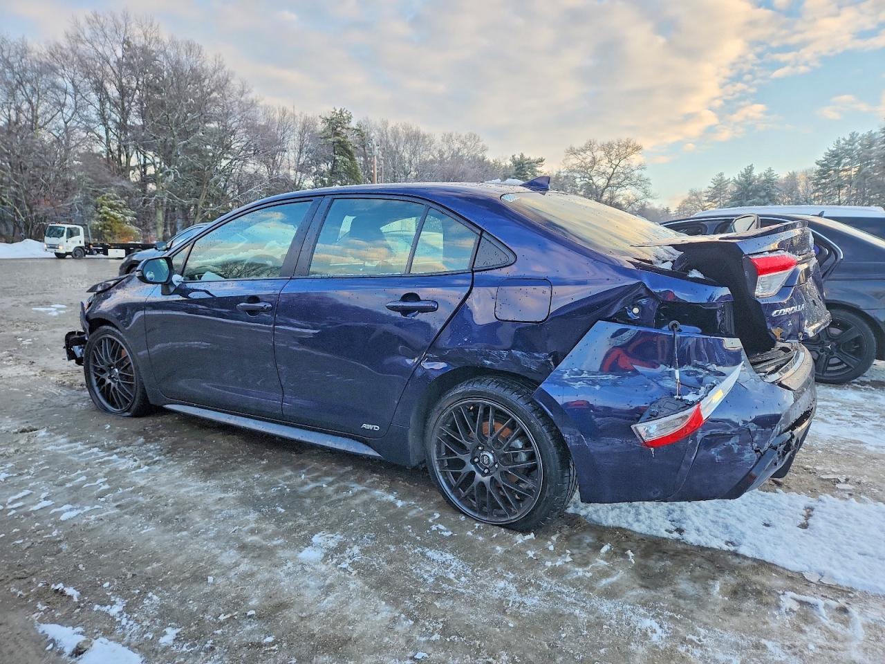 2023 TOYOTA COROLLA LE photo 2