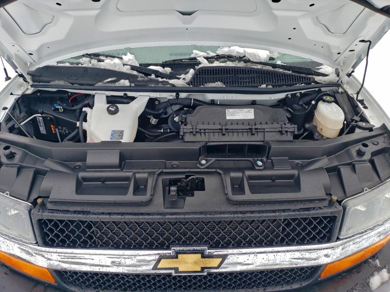 2024 CHEVROLET EXPRESS G3500 LT photo 12