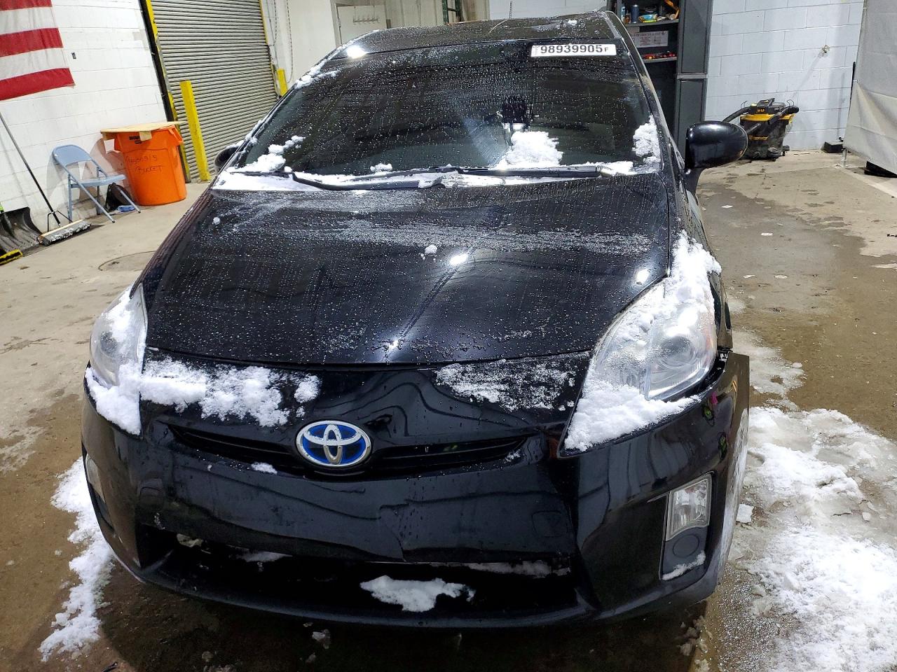 2010 TOYOTA PRIUS photo 9
