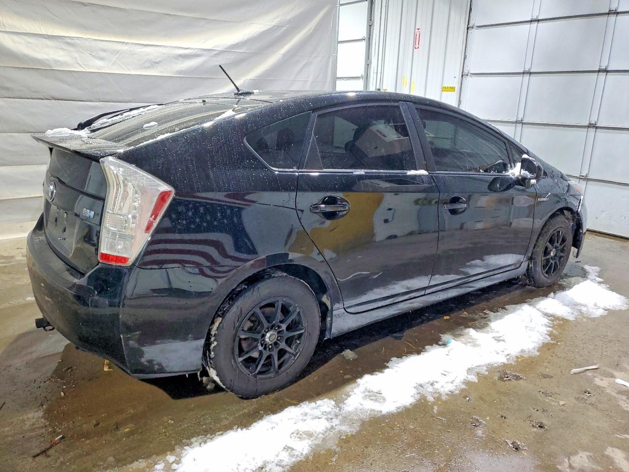 2010 TOYOTA PRIUS photo 5