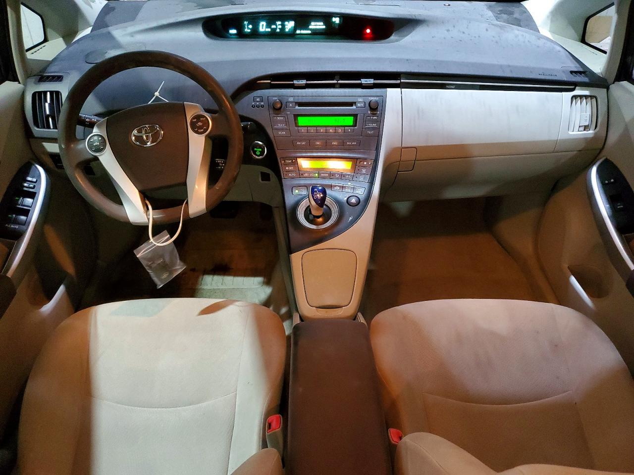 2010 TOYOTA PRIUS photo 15