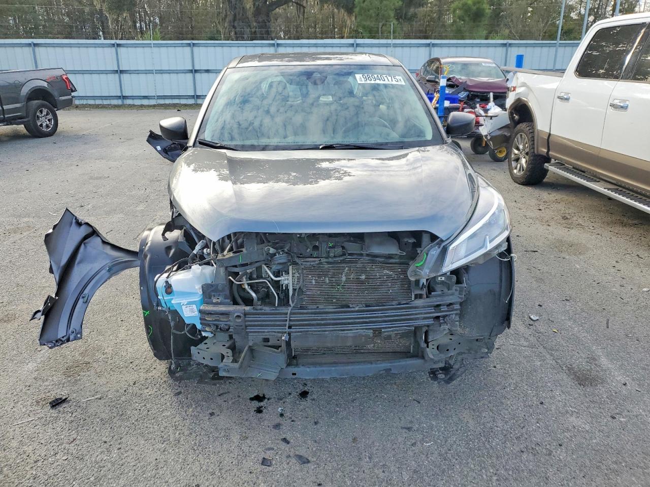 2023 NISSAN KICKS S photo 5