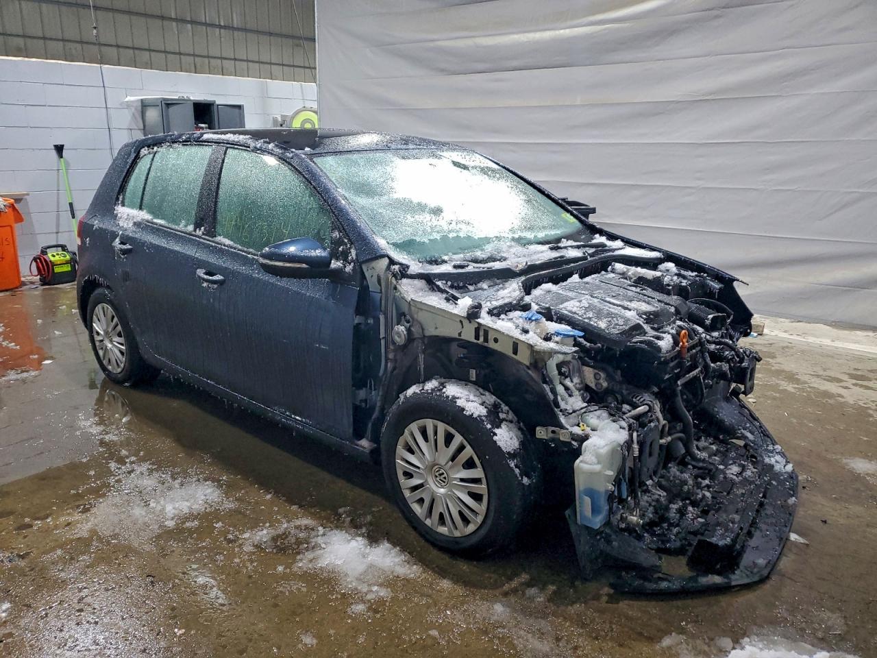 2012 VOLKSWAGEN GOLF photo 4