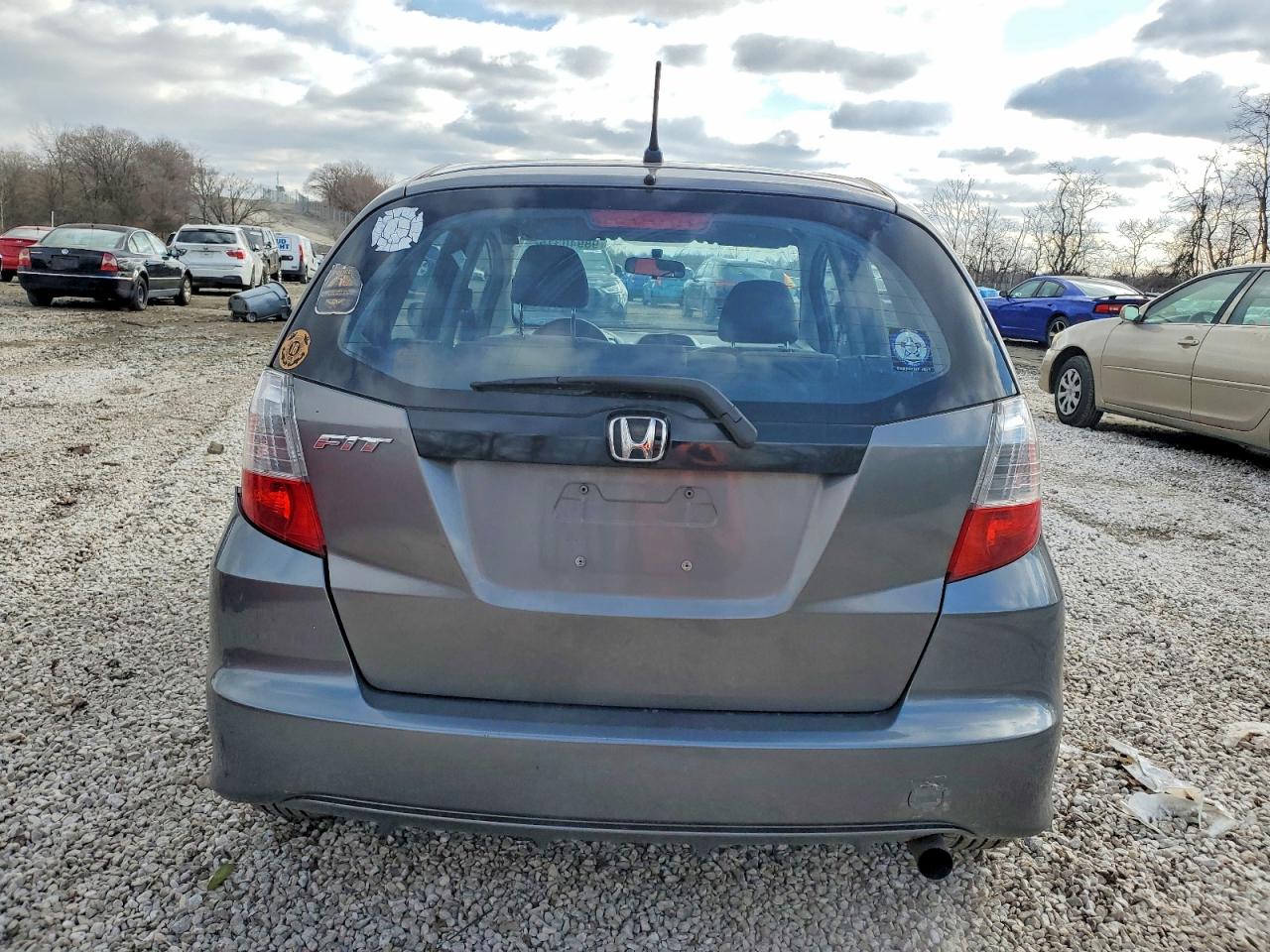 2013 HONDA FIT photo 6