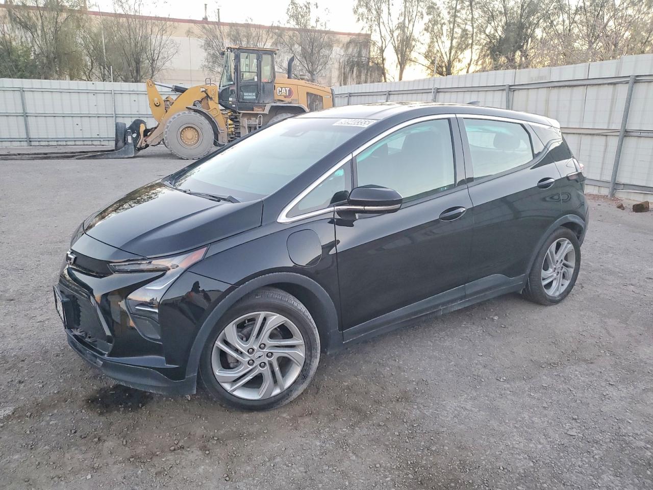 2023 CHEVROLET BOLT EV 1LT photo 2